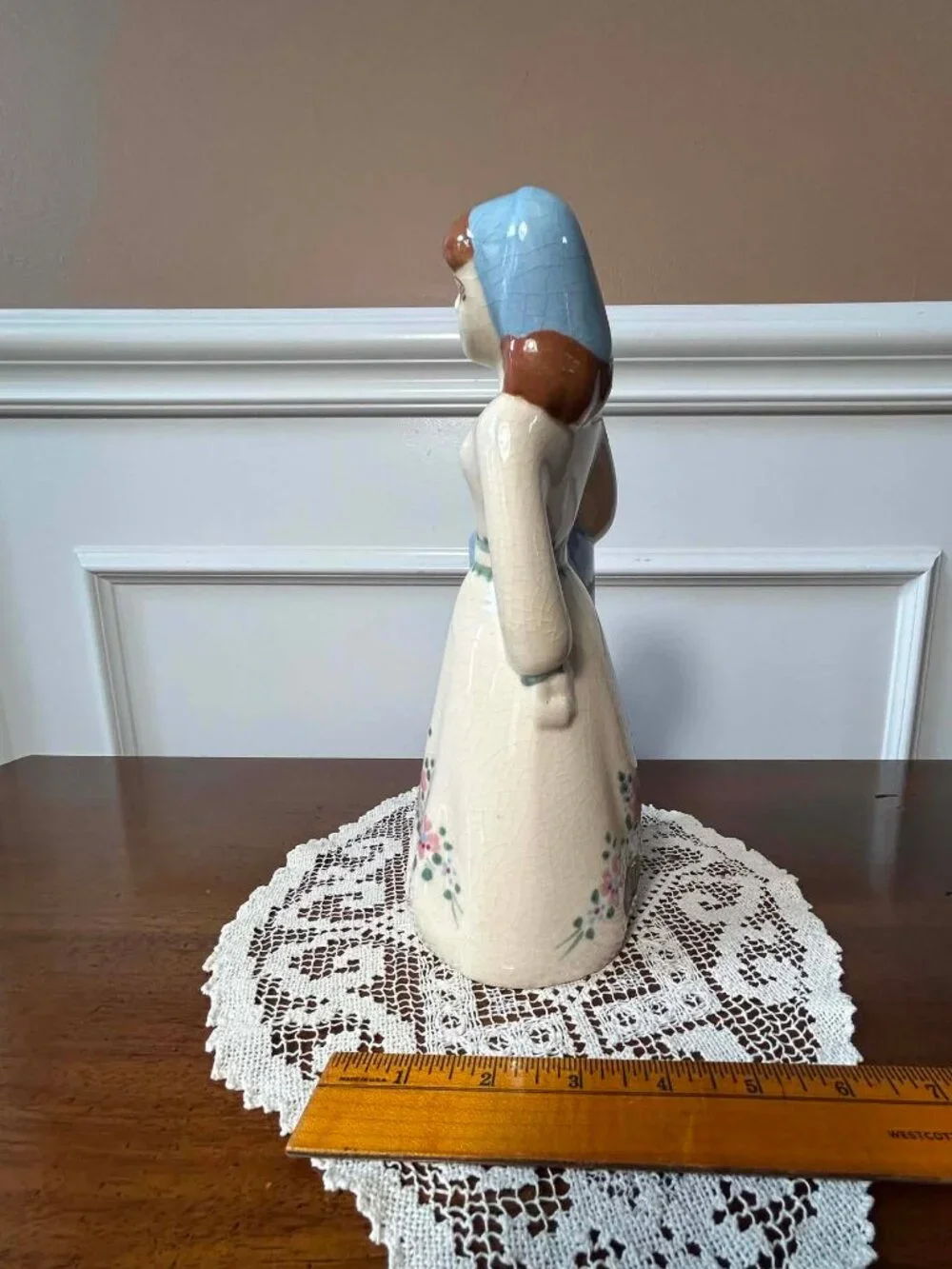 Vintage 1940s Weil Ware California Pottery Country Girl Figurine Vase 10” - Orig